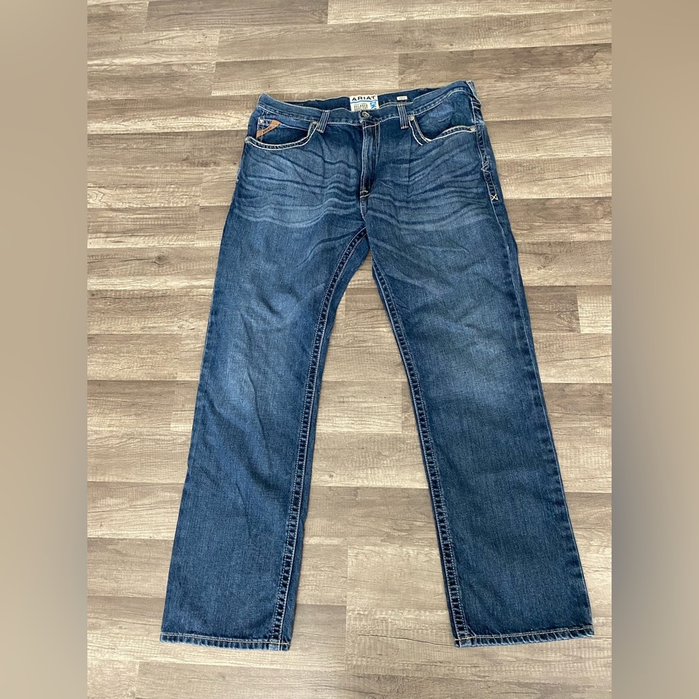 Ariat Relaxed Boot Cut jeans 40/34